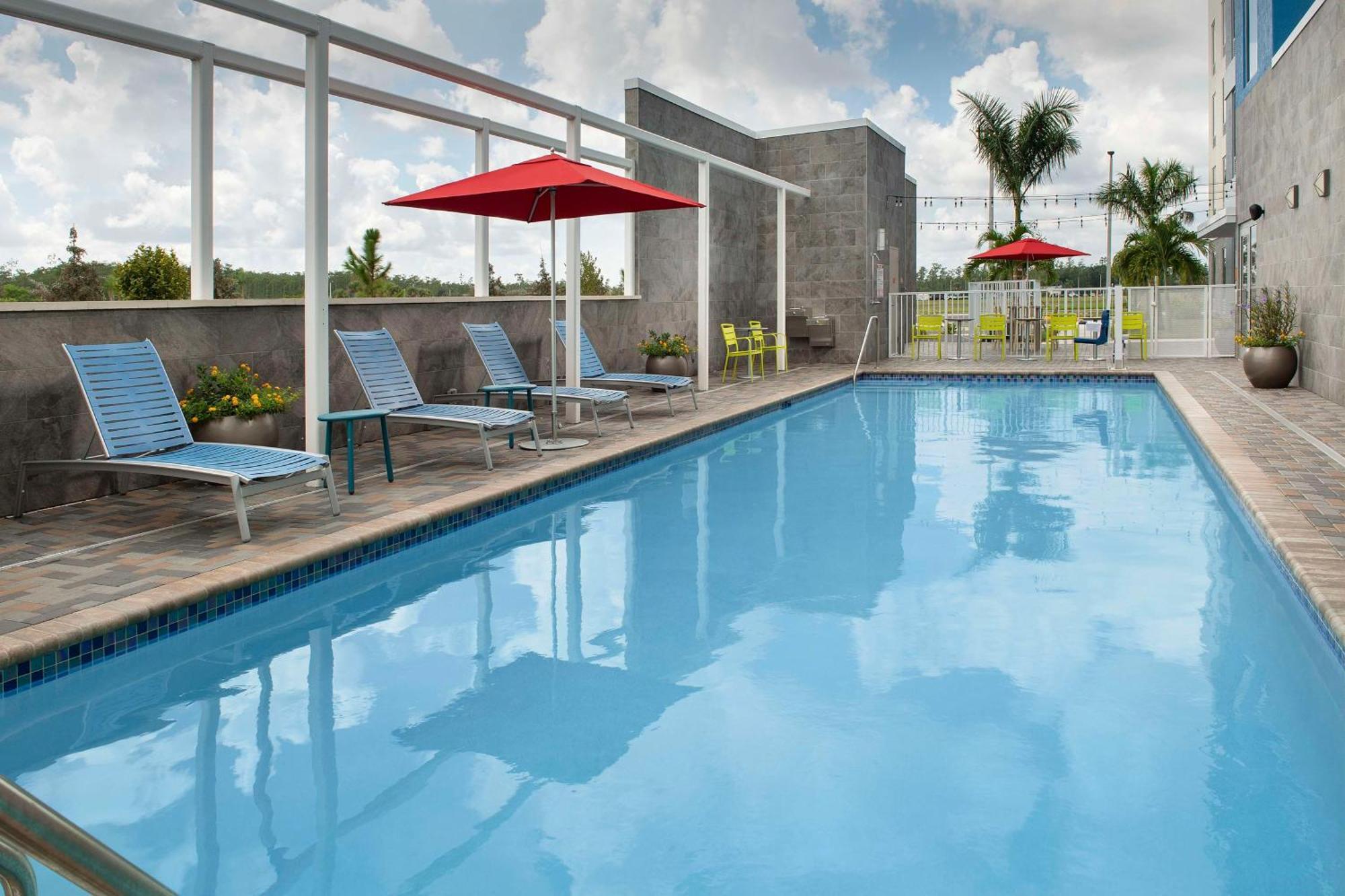 Home2 Suites By Hilton Fort Myers Airport Exteriér fotografie